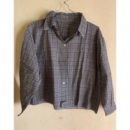 KEMEJA (preloved) jumbo crop shirt + admin