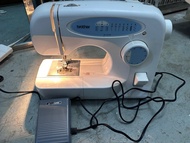 Brother Electric sewing machine Brother 兄弟牌家用電動衣車 縫紉機 XL-2120