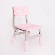 Children's kindergarten chairs, tables and chairs, baby dining chairs can be lifted and adjusted.