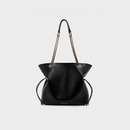 CHARLES and KEITH CK2- 20782654   Túi tote dây rút lớn có dây xích