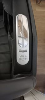 OSIM uLove 3 Massage Chair