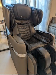 Osim V手天王按摩椅 - 8成新