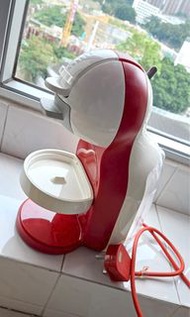 Nescafé Dolce Gusto Mini Me Red & White coffee machine