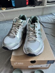 ASICS kayano 14