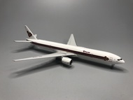 โมเดลเครื่องบิน Thai Airways B777-300 (HS-TKE) Scale 1:400