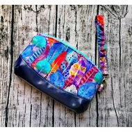 Clematis Wrislet Premium / Beg Duit / Beg Handphone