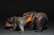 日本熊咬魚 木雕熊 手工雕刻 毛髮油亮 杉木 一刀雕 北海道原木雕 收藏品