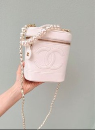可免息分期 多年正版正貨商標門市現貨 極美品vintage chanel white caviar vanity bag 白色 荔枝皮 牛皮 魚子皮 化妝包 化妝袋 中古包 中古袋