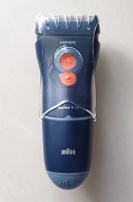 百靈(Braun)電動剃鬚刨