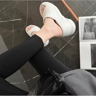 Trendy Plain Thick Soled Slides for Women Summer Outdoor Fashionable Slides Sandals