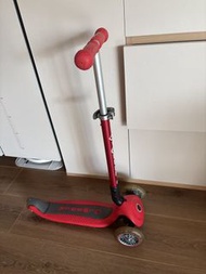 Globber 粉紅色三輪滑板車