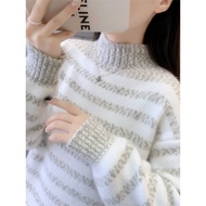sweater woman Mock-neck padded mink sweater