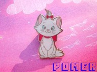 ☆POMER☆ 日本東京迪士尼樂園帶回  正品已絕版 嫵媚可愛迷人瑪莉貓 瑪麗貓  Marie  金屬別針胸針徽章