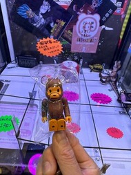Bearbrick45 大隱 超隱，ape