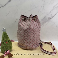LV 粉紅洗水牛仔束口水桶包