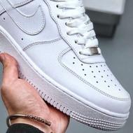 Stok sedia AF1 low top "Triple white" kasut sukan kasual uniseks serba putih