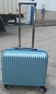 ONE - 短途旅行可登機行李箱18吋（冰藍色）