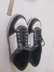 42size  黑白經典 保齡球鞋 Bowling shoes