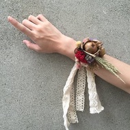 乾燥花手環 婚攝小物 蕾絲緞帶 - 手腕上的喜悅