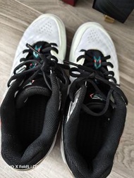 Victor 碳板羽毛球鞋p9200