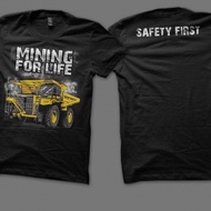 Privateer Merch Komatsu Truck T-shirt Short Black