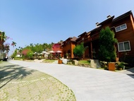 櫻花嶺渡假山莊 (Sakura Villa)