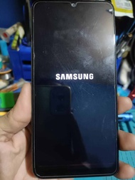 LCD SAMSUNG A10S ADA GARIS ORI COPOTAN