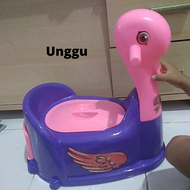 COD Tempat Belajar Buang Air Baby Potty Training Anak Portable Potty Training WC jongkok duduk/Potty