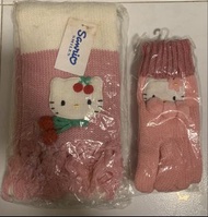 Sanrio Hello Kitty 圍巾手套套裝