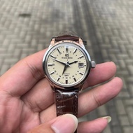 Grand seiko sbgm221