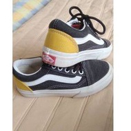 VANS kid shoes prelove