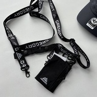 日本預訂 Gregory 山系黑白拼色  phone strap 手機繩 斜跨帶 配零錢包