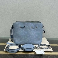 LV bella系列月光女神 芯片款22*19*14 98新 配件塵袋