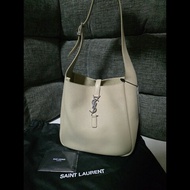 [全新] Saint Laurent YSL 5a7 hobo 奶茶色銀扣