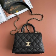 ::CHANEL:: AS2215 Mini Coco Handle 黑色荔枝牛皮金釦迷你手把口蓋包