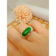835 黄金翡翠玉衬钻石戒指 I 835 Gold Jadeite Diamond Ring