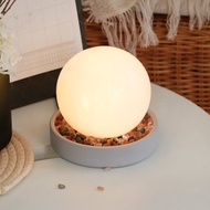 小白圓球  I 招財進寶底座 (含七彩瑪瑙石)  I 清水模 I 鹽燈