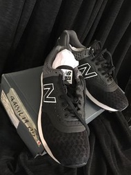 全新男裝黑色New Balance 574