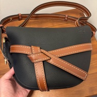 Loewe small gate