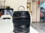 Canon EF 85mm f1.8 usm