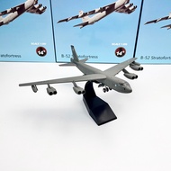 1/200 B52 B-52 Military Airplane Same Temperature Fortress Remote Strategy Bomber Finished Model Dec