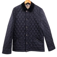 เสื้อแจ็คเก็ต Burberry รุ่น Barn บุผ้าควิลท์ สภาพดีเยี่ยม คอปกผ้าลูกฟูก ไซส์ S ฮาร์ดแวร์สีเงิน ทำจาก