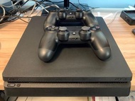 PlayStation 4 slim 1TB + 2 DualShock 4 wireless controller