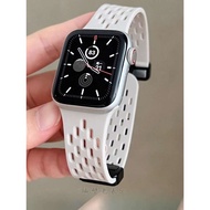 Suitable for Apple Watch Strap Apple watch9 Hole Silicone Magnetic Buckle Hollow iwatch87se56 Breath