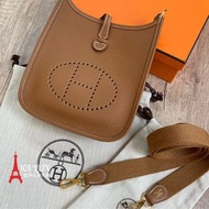 Hermes Mini Evelyne 金色 金扣