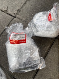 ยางเบ้าโช๊คหน้าHonda civic fd fb fc fk อะไหล่แท้Honda ปี2006-2021 ราคาตัวละ