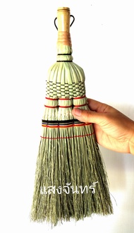 แสงจันทร์(ของแท้) ไม้กวาดแบบแปรงปัด ไม้กวาดเล็ก ไม้กวาดญี่ปุ่น ไม้กวาดเกาหลี ไต้หวัน ไม้กวาดข้าวฟ่าง corn broom. sorghum broom. export grade.ใช้ทนหลาย)