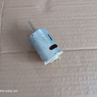 B. b. Car Fan 12v24v Fan Motor Engineering Vehicle Fan Motor Pure Copper Coil Powerful Durable Cooli