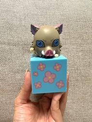 《鬼滅之刃》日本景品 。嘴平伊之助 。 公仔擺件｜FuRyu | 「Hikkake」系列