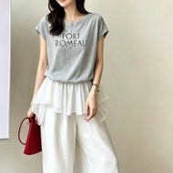 Thin Strap Loose Swing English Fake 2 Piece Top 6051